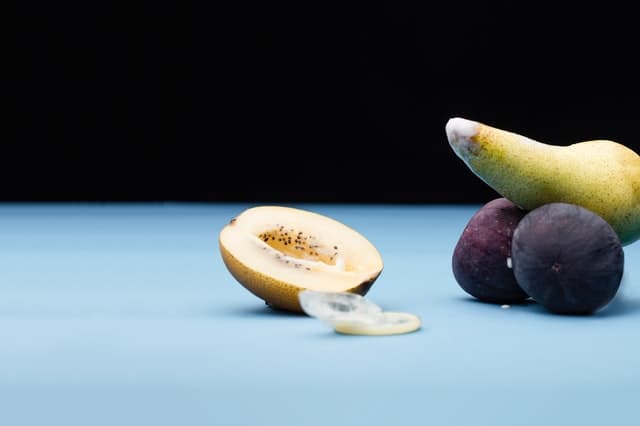 Picture of a pear and figs to resemble sexual intercourse